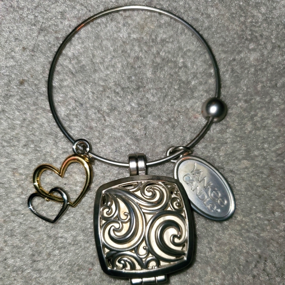 Yankee Candle Company Fragrance Locket